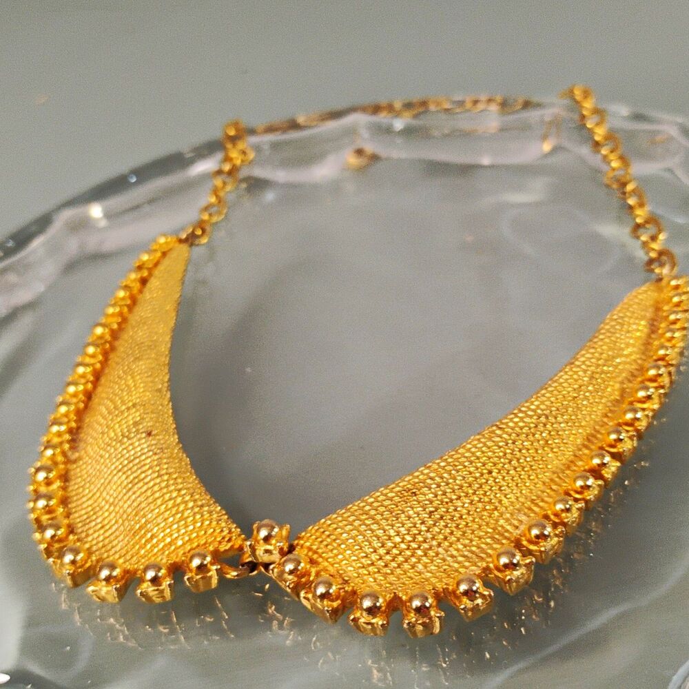 Vintage Jeanne Signed Gold Tone Collar Statement Necklace Adjustable 17in Hook